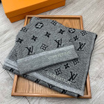 Louis Vuitton, Unisex Scarf Beanie Set, Grey