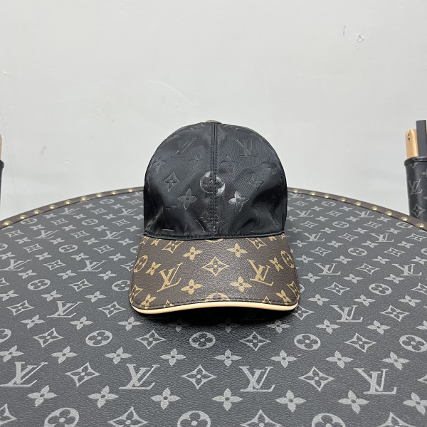 Louis Vuitton, Unisex Hat, Black