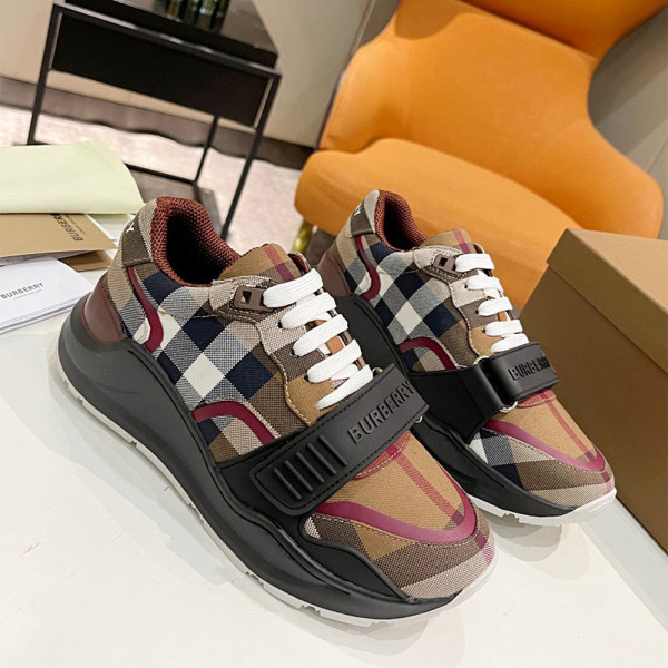Burberry, Men's Sneaker, Brown