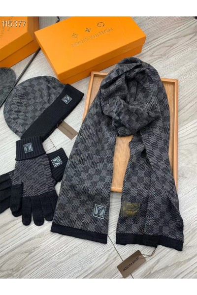Louis Vuitton, Unisex Triple Scarve Set, Grey