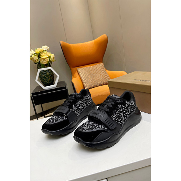 Valentino, Women's Sneaker, Black