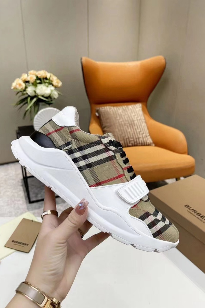 Burberry, Women's Sneaker, Camel