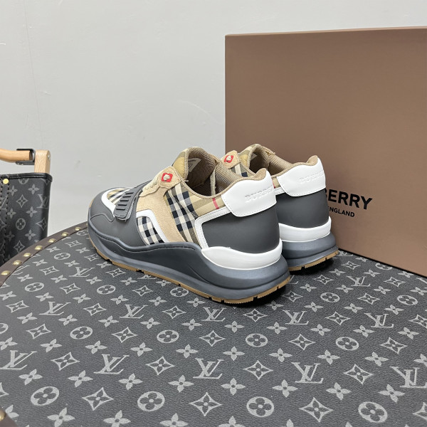 Burberry, Men's Sneaker, Grey