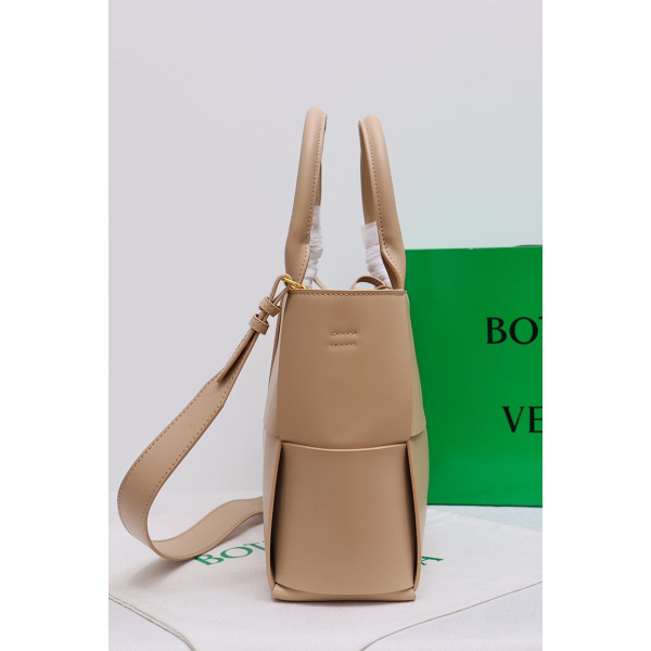 Bottega Veneta, Women's Bag, Beige