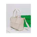 Bottega Veneta, Women's Bag, White