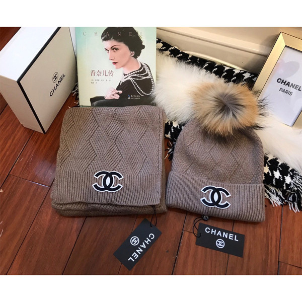 Chanel, Women's Scarve Set, Grey