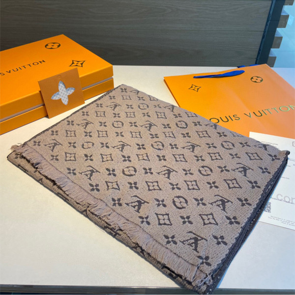 Louis Vuitton, Women's Scarf, Grey