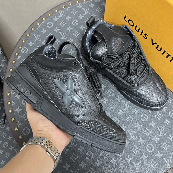 Louis Vuitton, Men's Sneaker, Black