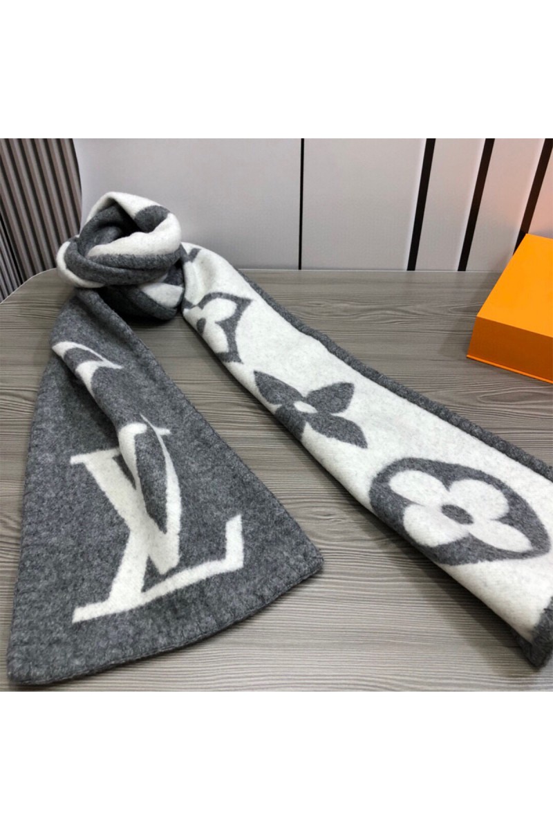Louis Vuitton, Unisex Scarve, Grey