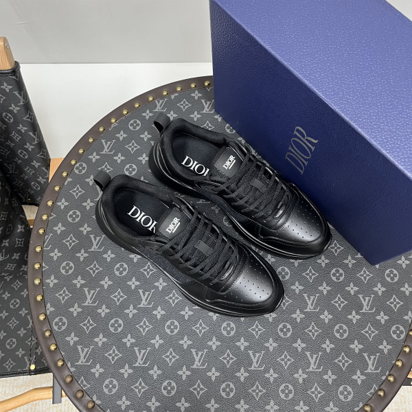 Christian Dior, B25 Runner, Men's Sneaker, Black