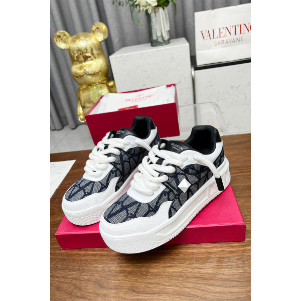 Valentino, Men's Sneaker, Black