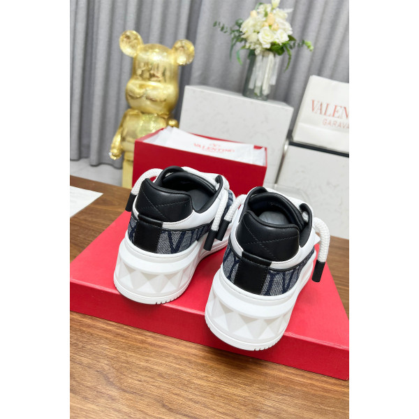 Valentino, Men's Sneaker, Black