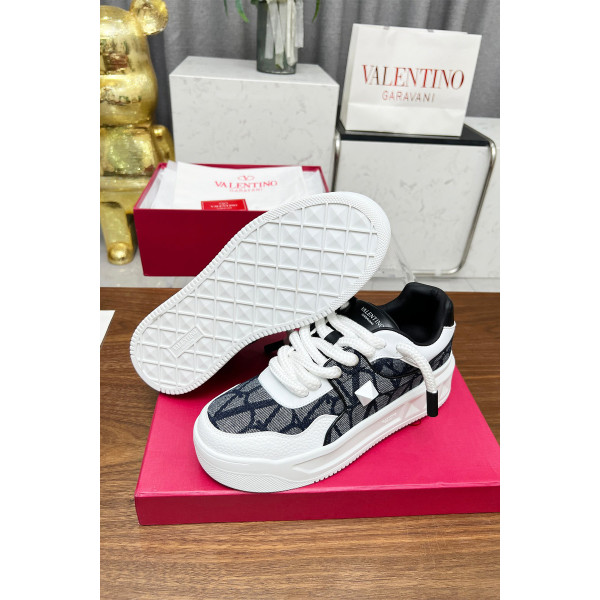 Valentino, Men's Sneaker, Black