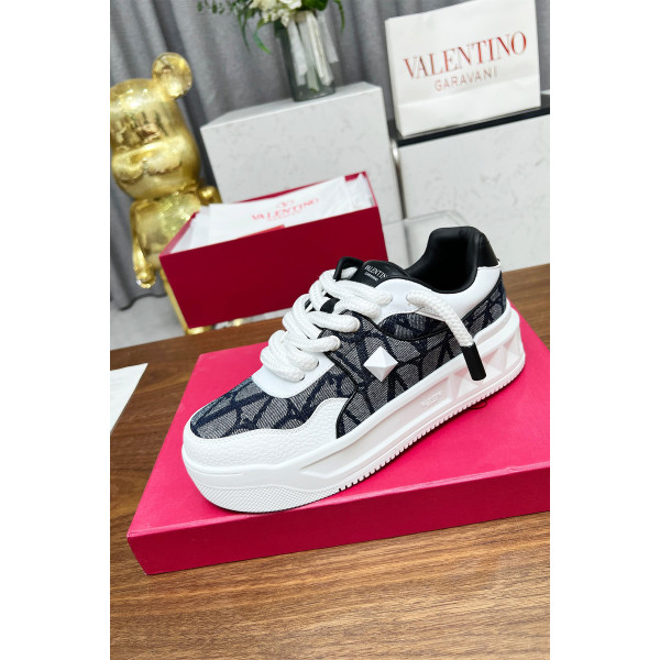 Valentino, Men's Sneaker, Black