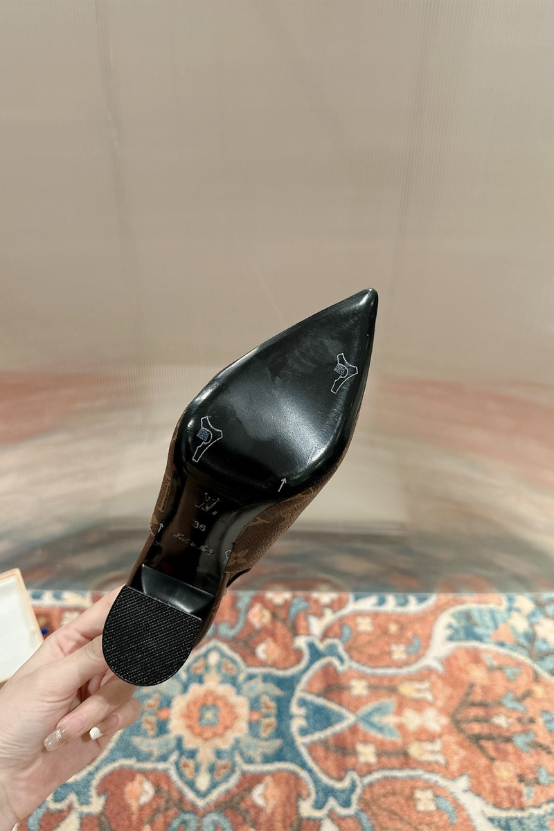 Louis Vuitton, Women's Pump, Brown