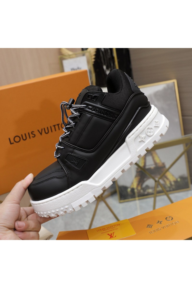 Louis Vuitton, Men's Sneaker, Black