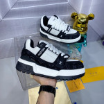 Louis Vuitton, Women's Sneaker, Black