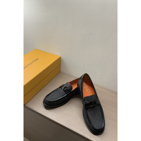 Louis Vuitton, Men's Loafer, Black