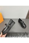 Louis Vuitton, Women's Flat, Black