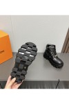 Louis Vuitton, Women's Flat, Black