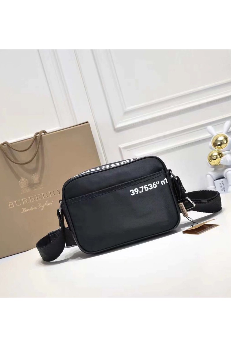 Burberry, Unisex Beltbag, Black