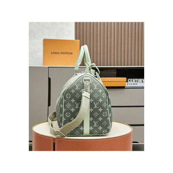 Louis Vuitton, Unisex Bag, Green