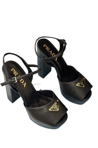 Prada, Women's Pump, Black