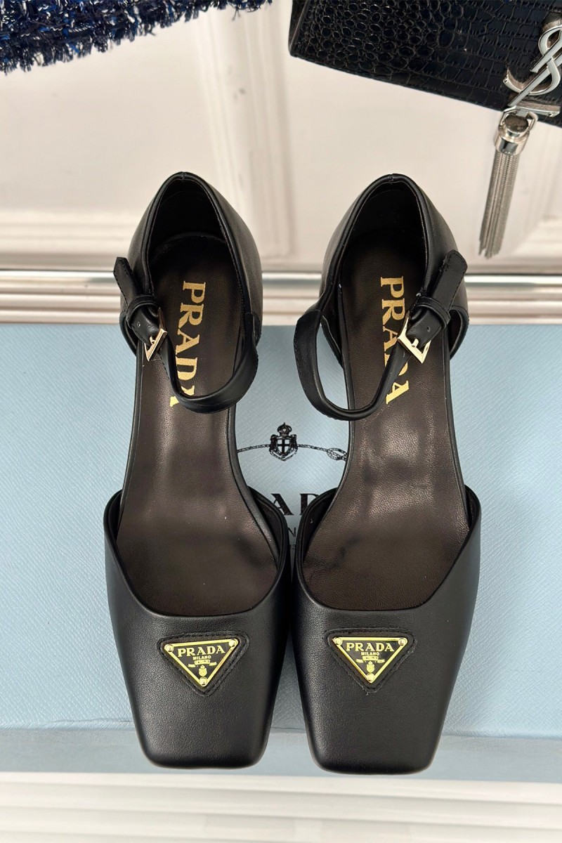 Prada, Women's Pump, Black