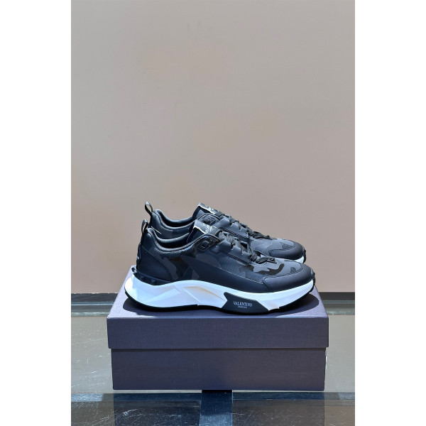 Valentino, Men's Sneaker, Black