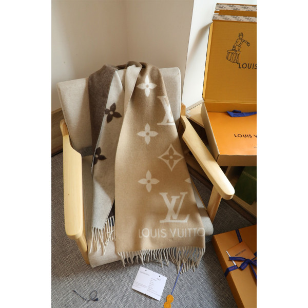 Louis Vuitton, Women's Scarve, Beige