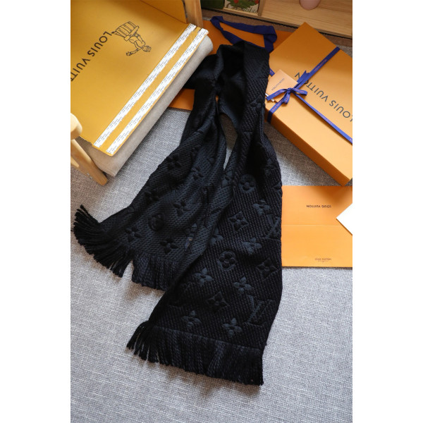 Louis Vuitton, Women's Scarve, Black