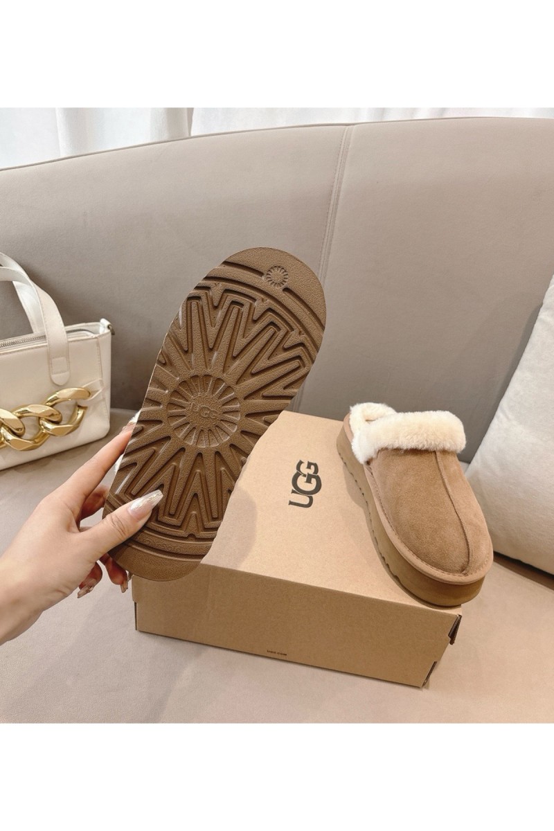 Ugg, Women's Slipper, Camel