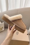 Ugg, Women's Slipper, Camel