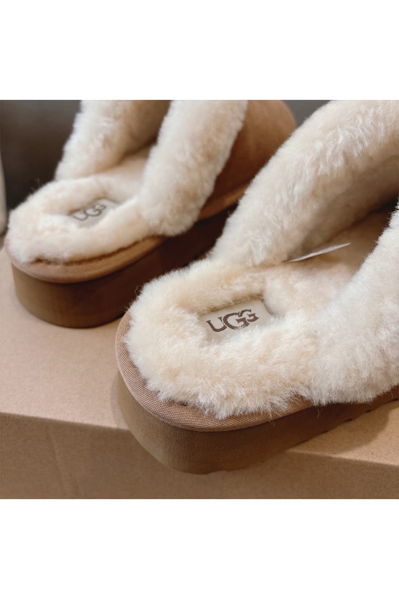 Ugg, Women's Slipper, Camel