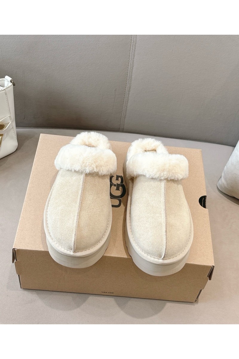 Ugg, Women's Slipper, Beige