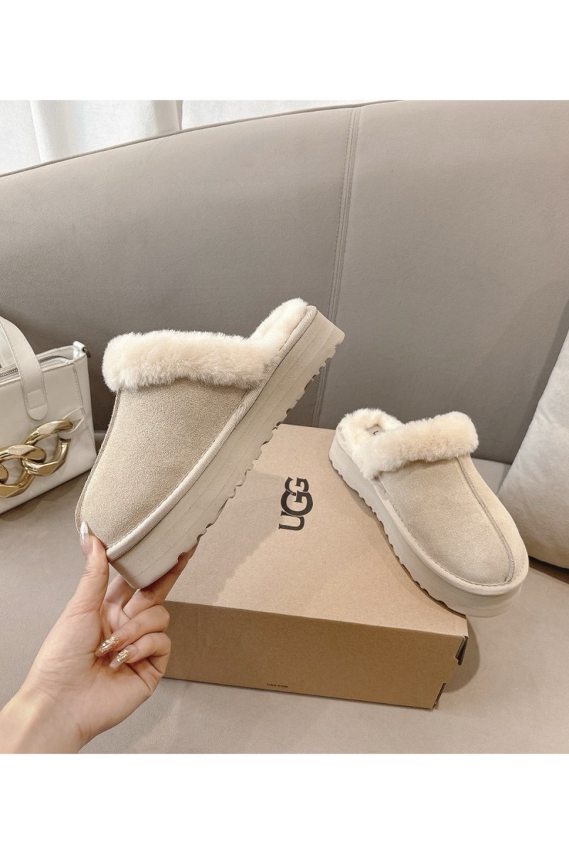 Ugg, Women's Slipper, Beige