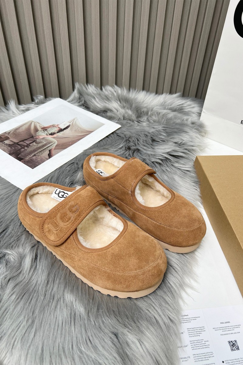 Ugg, Women's Slipper, Camel