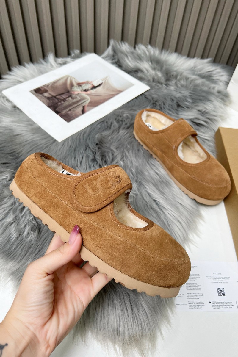 Ugg, Women's Slipper, Camel