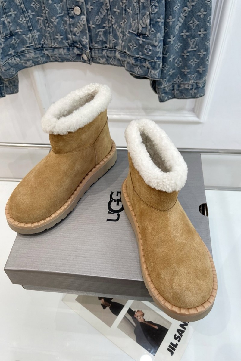 Ugg, Women's Boot, Camel