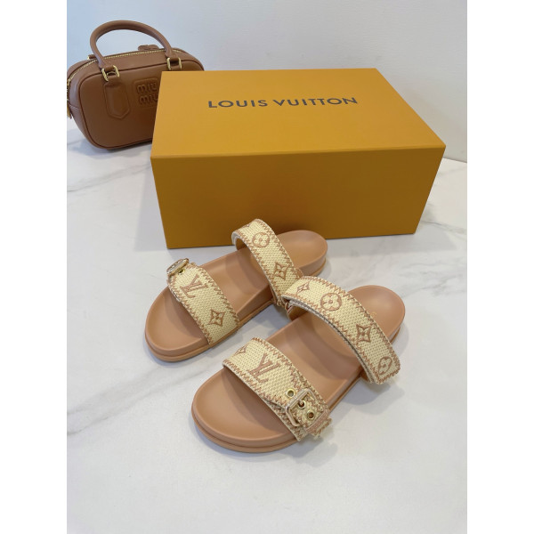 Louis Vuitton, Women's Slipper, Camel