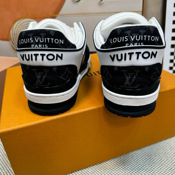 Louis Vuitton, Trainer, Men's Sneaker, White