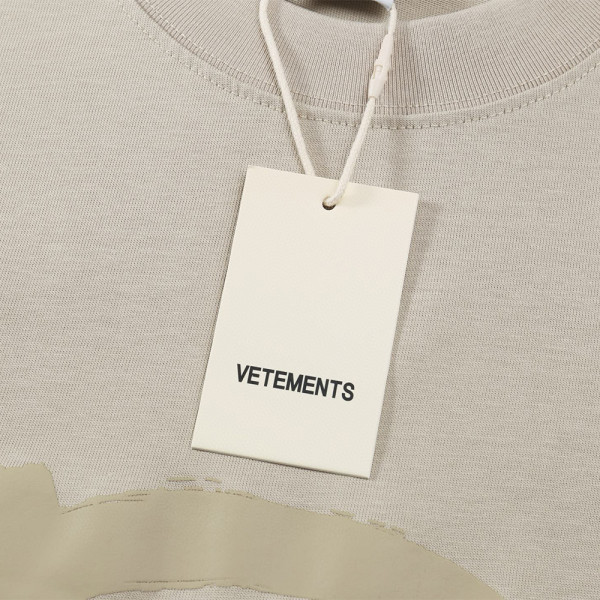 Vetements, Men's T-Shirt, Beige