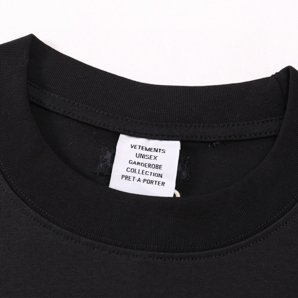 Vetements, Women's T-Shirt, Black