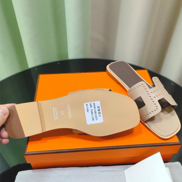 Hermes, Oran, Women's Slipper, Camel