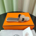 Hermes, Oran, Women's Slipper, Camel