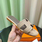 Hermes, Oran, Women's Slipper, Camel