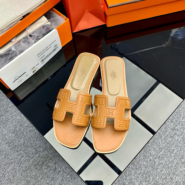Hermes, Oran, Women's Slipper, Camel