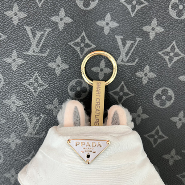 Labubu Monster, Outfit Prada Overall