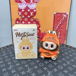 Labubu Monster, Outfit Hermes Overall