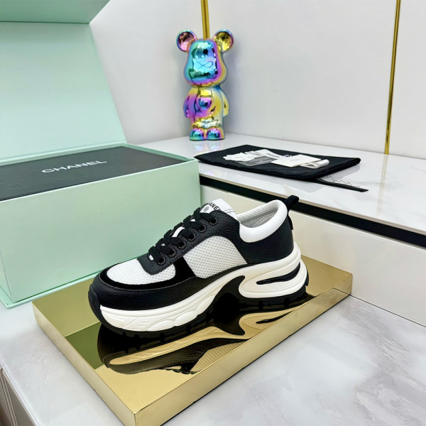 Chanel, Classic, Women's Sneaker, Black